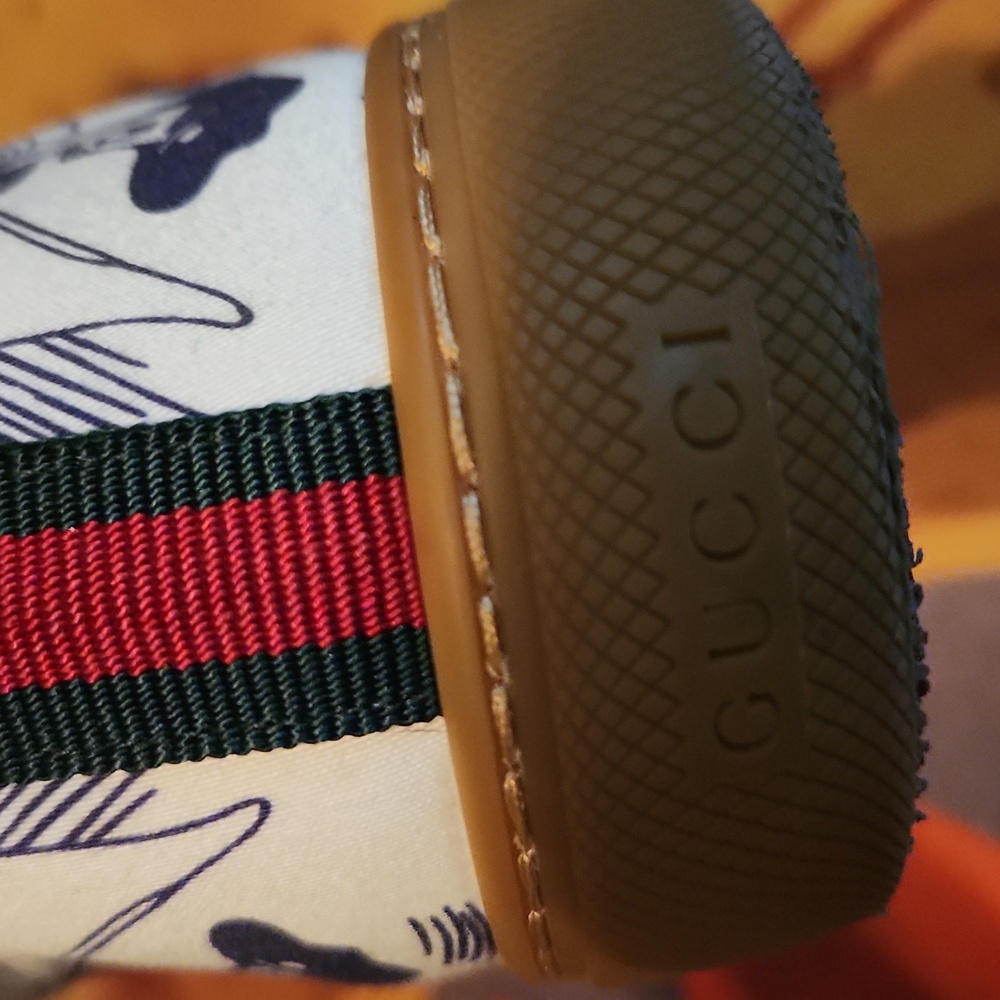 Men's White and Black High-Top Sneakers.Authentic Gucci - Picture 13 of 14